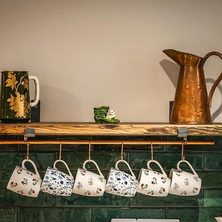 Luxury Cottage With Mountain View'S Cononbridge エクステリア 写真