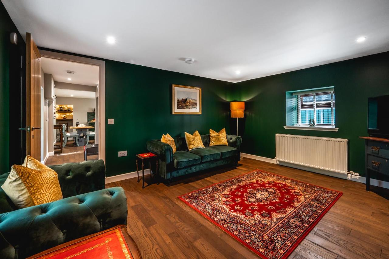 Luxury Cottage With Mountain View'S Cononbridge エクステリア 写真