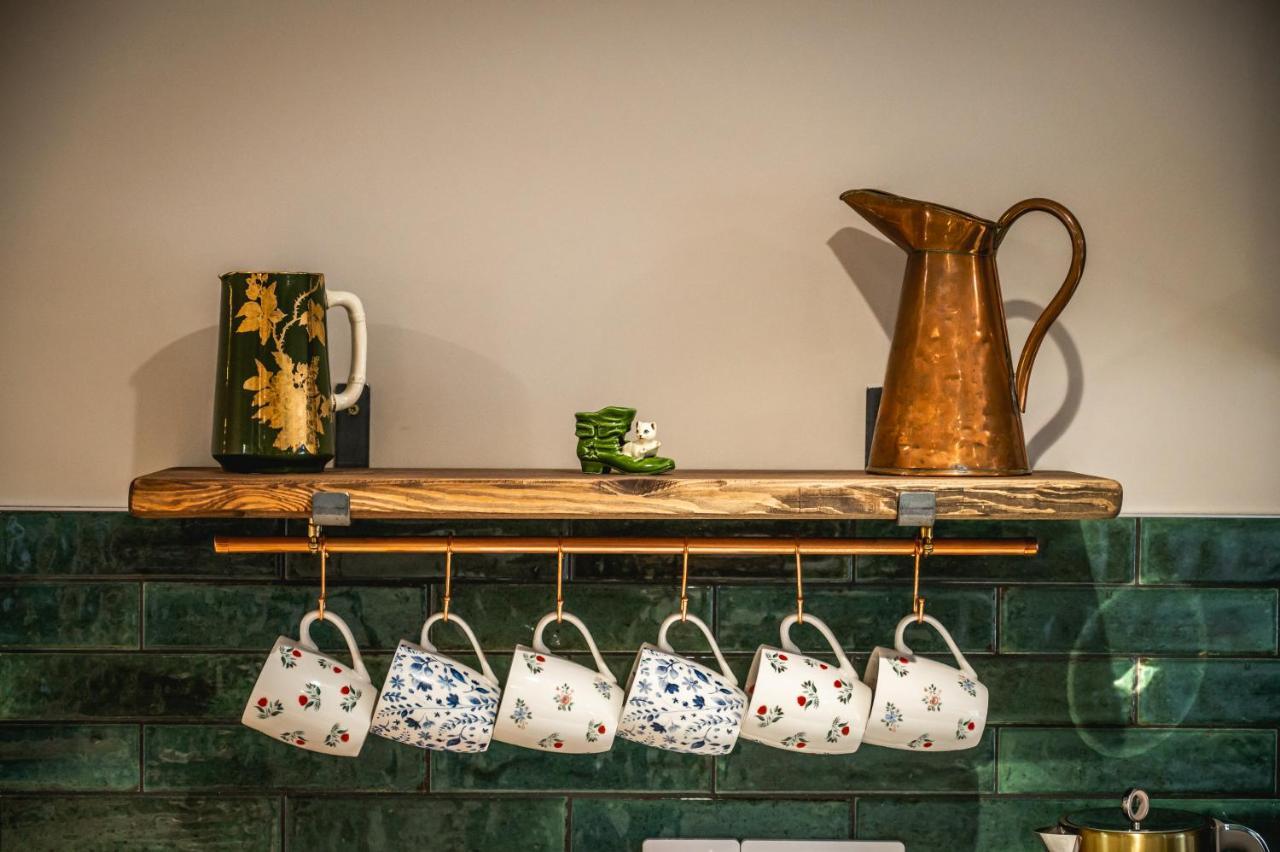 Luxury Cottage With Mountain View'S Cononbridge エクステリア 写真